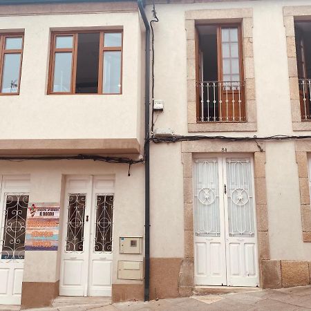 Albergue Y Gelateria Il Nonno Sarria Extérieur photo