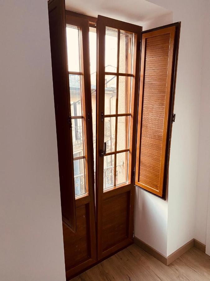 Albergue Y Gelateria Il Nonno Sarria Extérieur photo